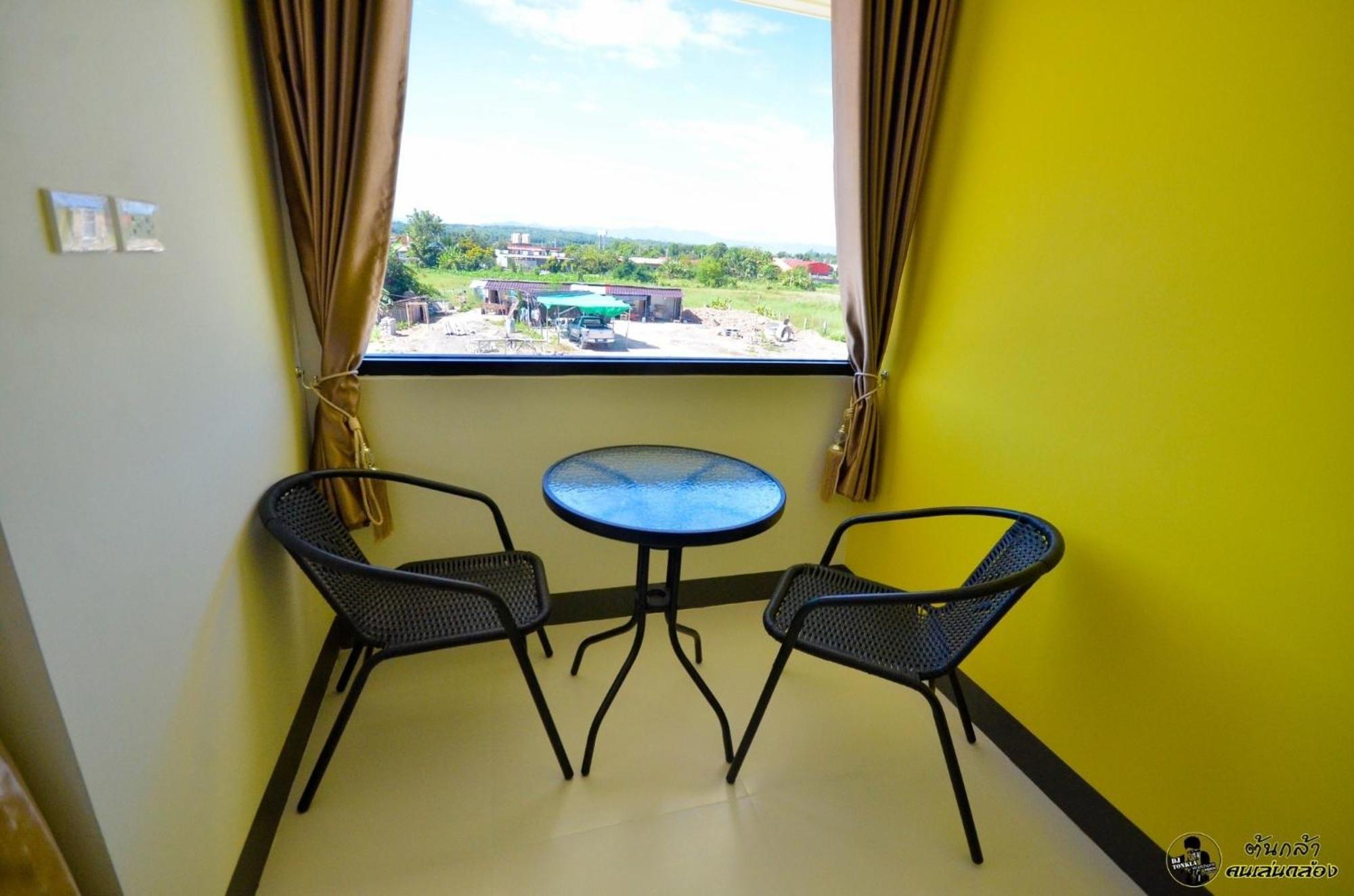 แอ่ว-ดีld Hotel&Residences Ngao Экстерьер фото