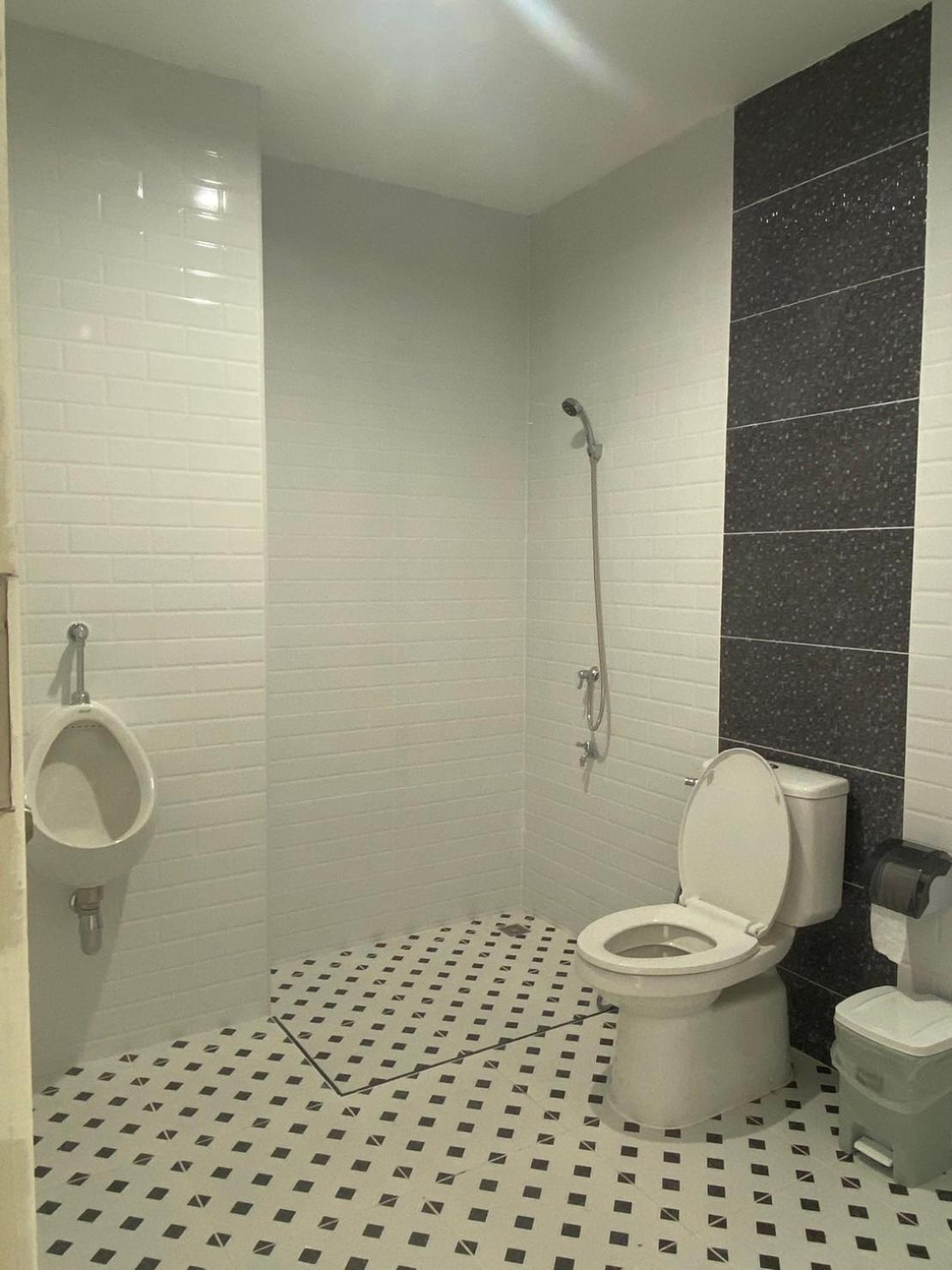 แอ่ว-ดีld Hotel&Residences Ngao Экстерьер фото